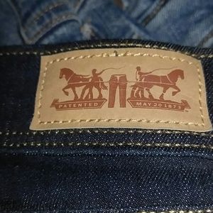 Levis jeans size 18